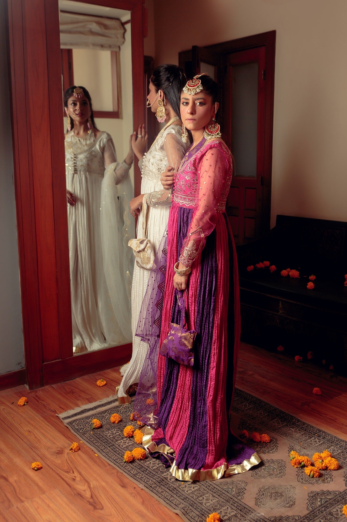 EMB-323 - KHAAS VOL 02