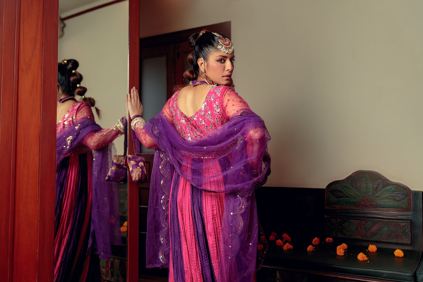 EMB-323 - KHAAS VOL 02