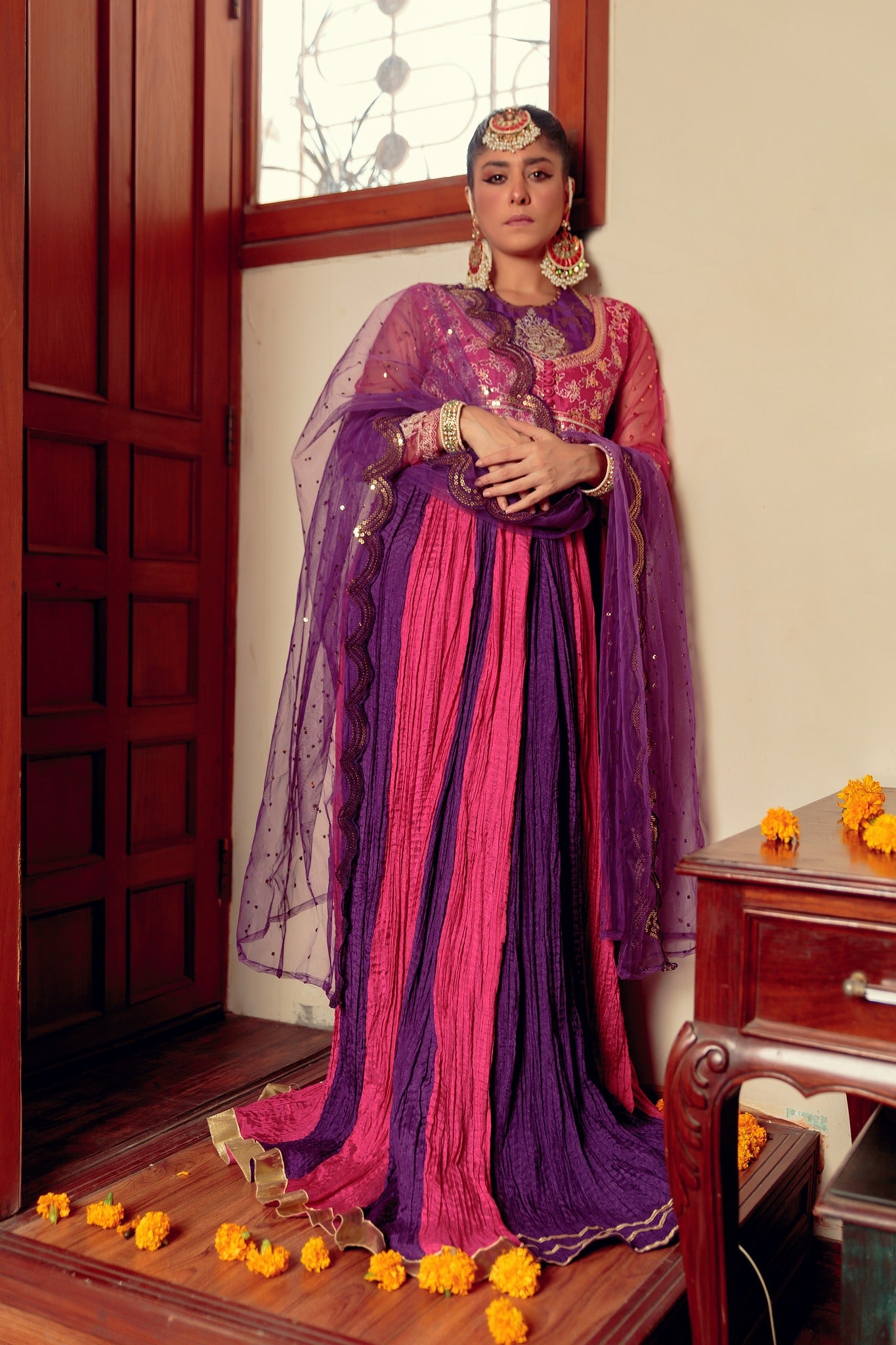 EMB-323 - KHAAS VOL 02